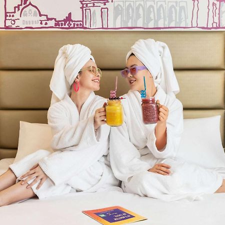 Ibis Styles Sharjah Hotel Екстериор снимка