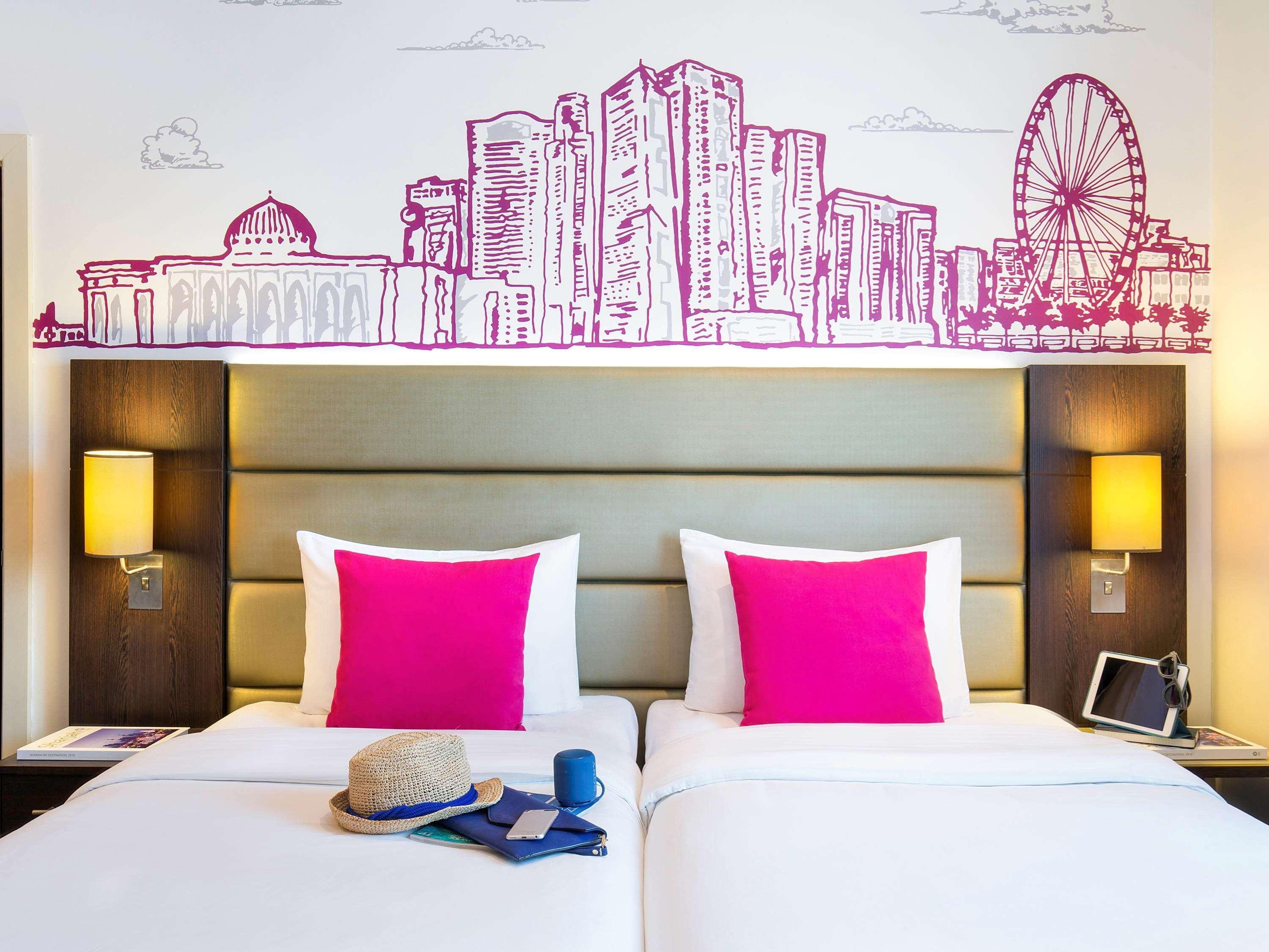Ibis Styles Sharjah Hotel Екстериор снимка
