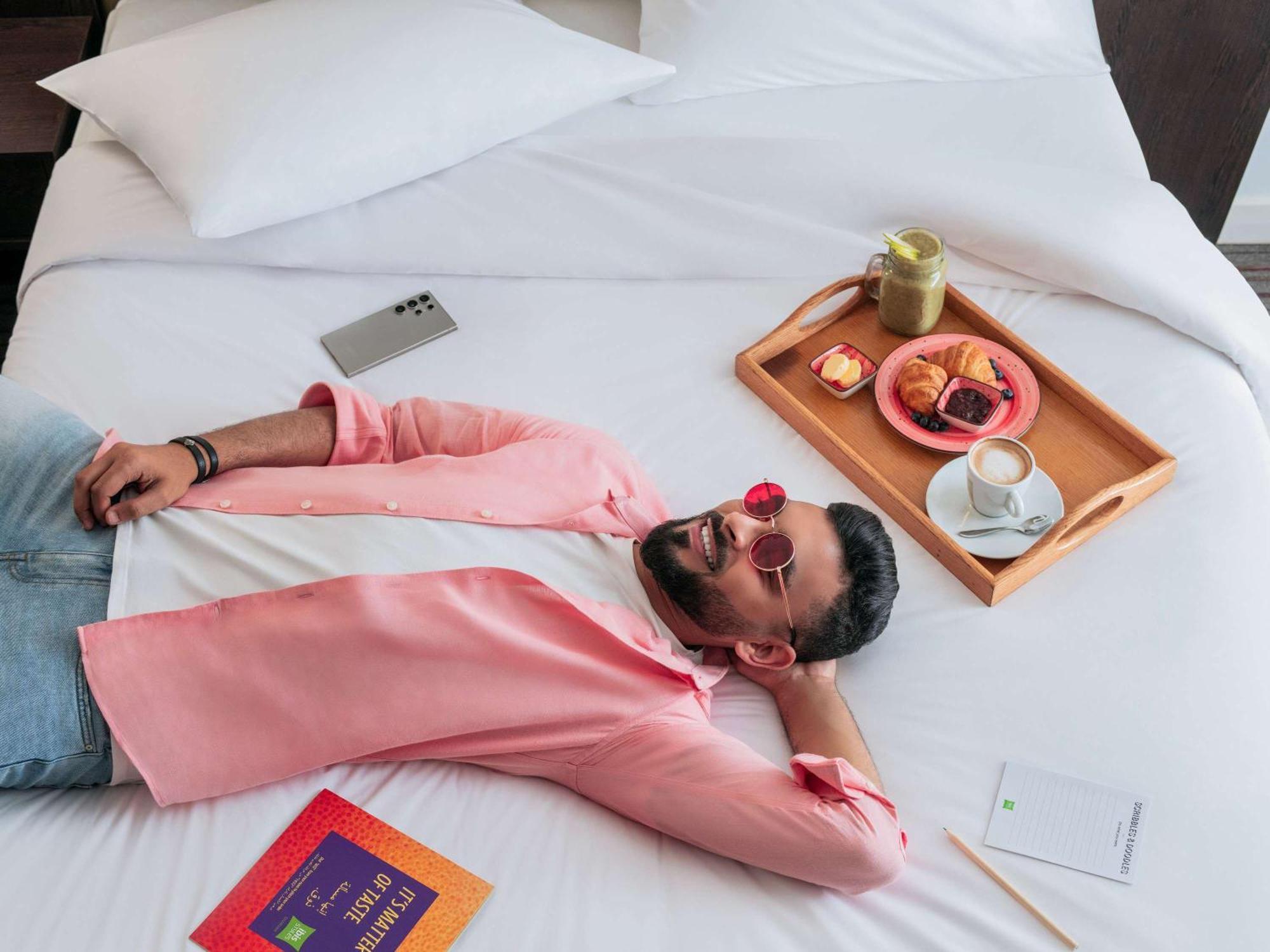 Ibis Styles Sharjah Hotel Екстериор снимка