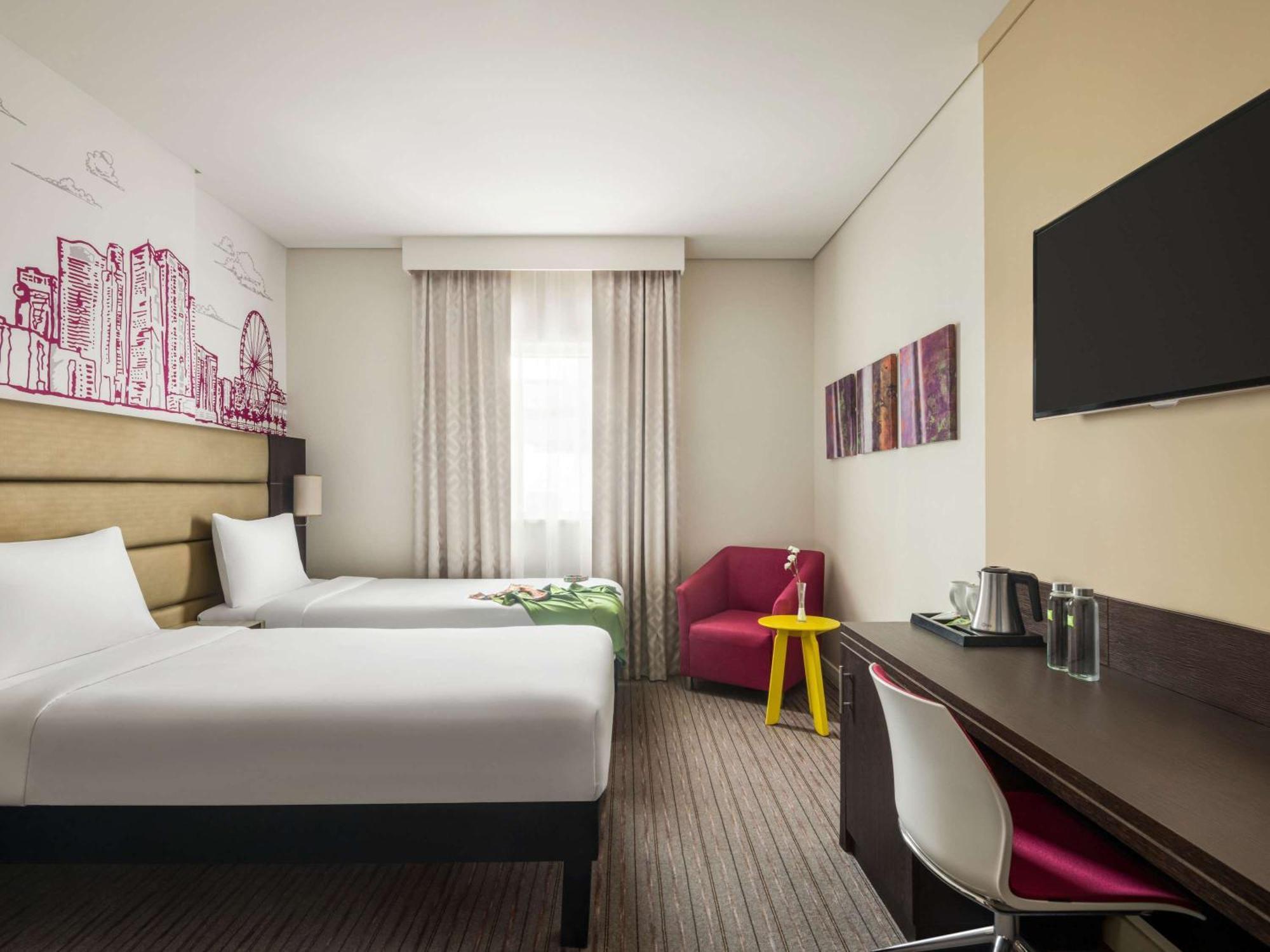 Ibis Styles Sharjah Hotel Екстериор снимка