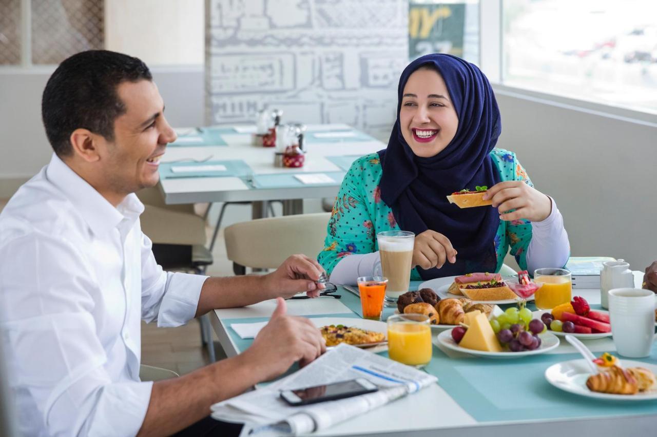 Ibis Styles Sharjah Hotel Екстериор снимка