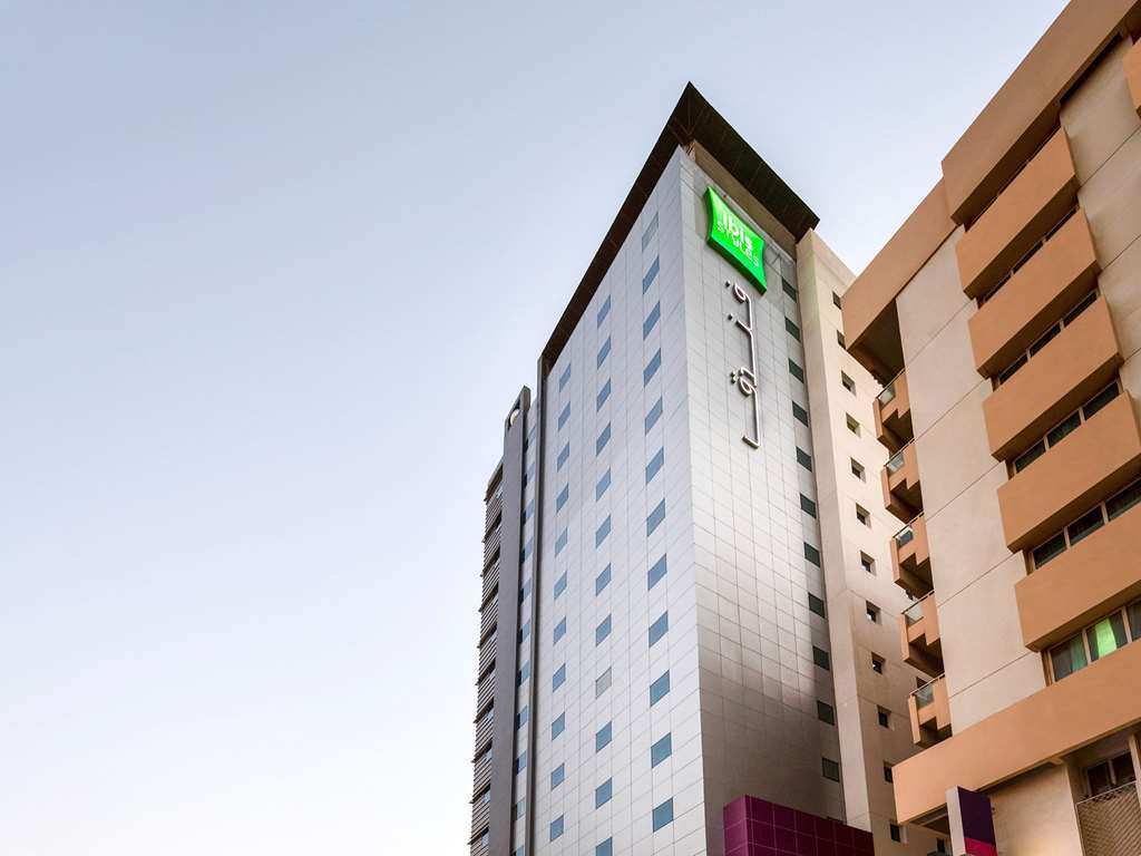 Ibis Styles Sharjah Hotel Екстериор снимка